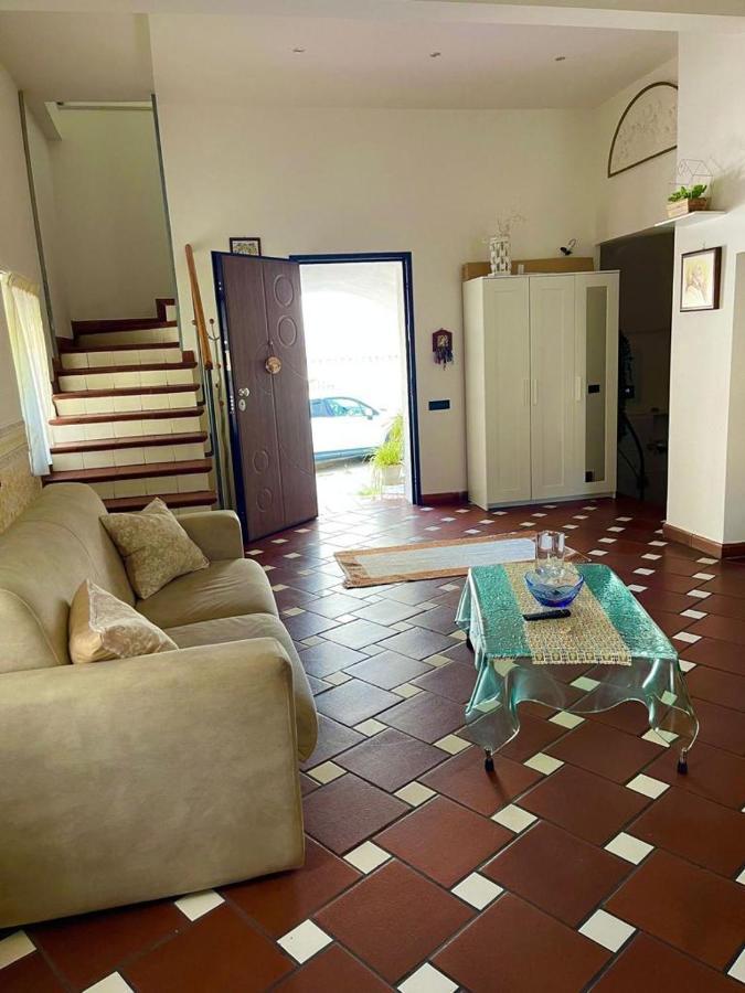 شقة Holiday House Il Castello Di Anna Vietri المظهر الخارجي الصورة