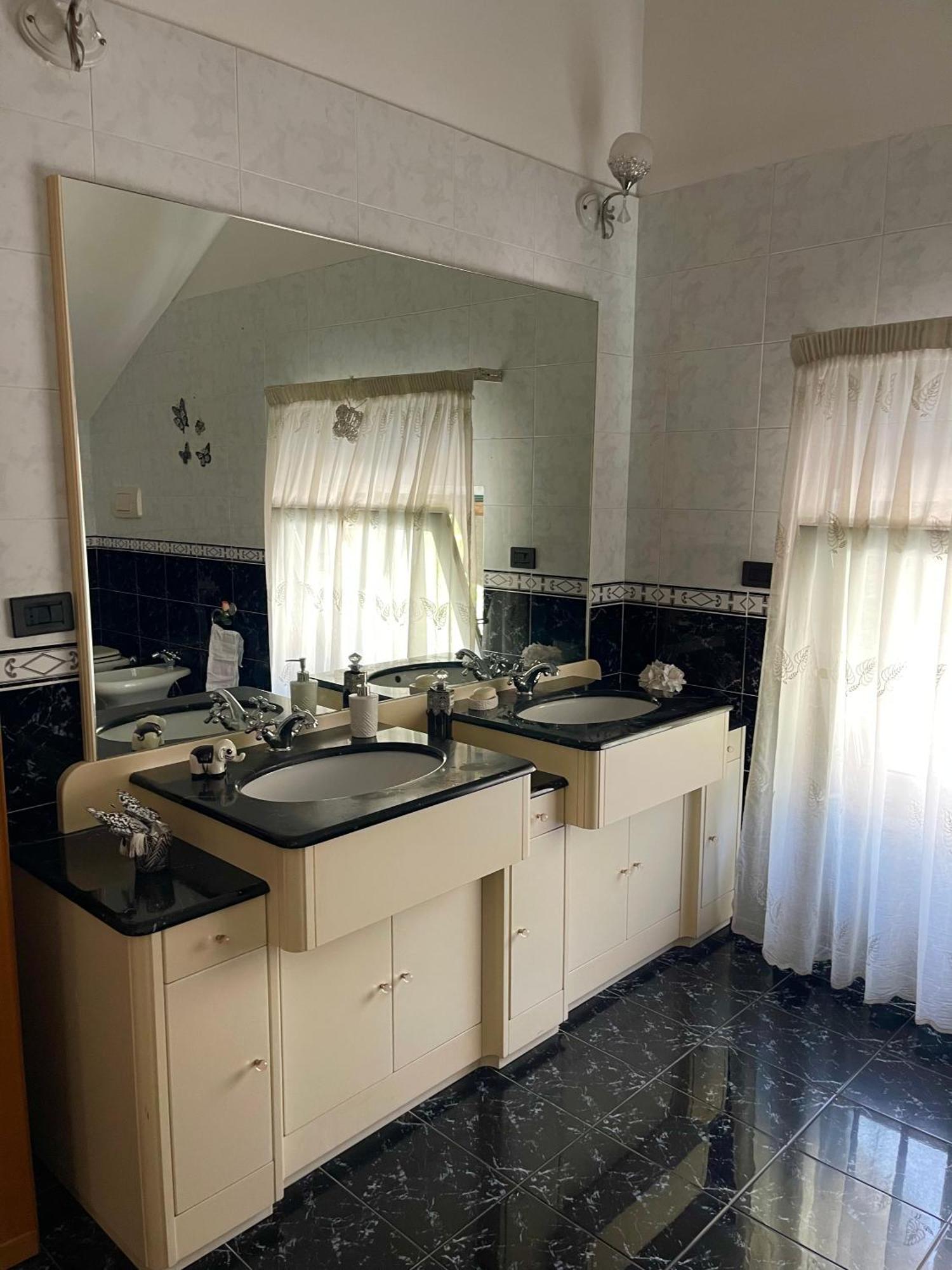 شقة Holiday House Il Castello Di Anna Vietri المظهر الخارجي الصورة